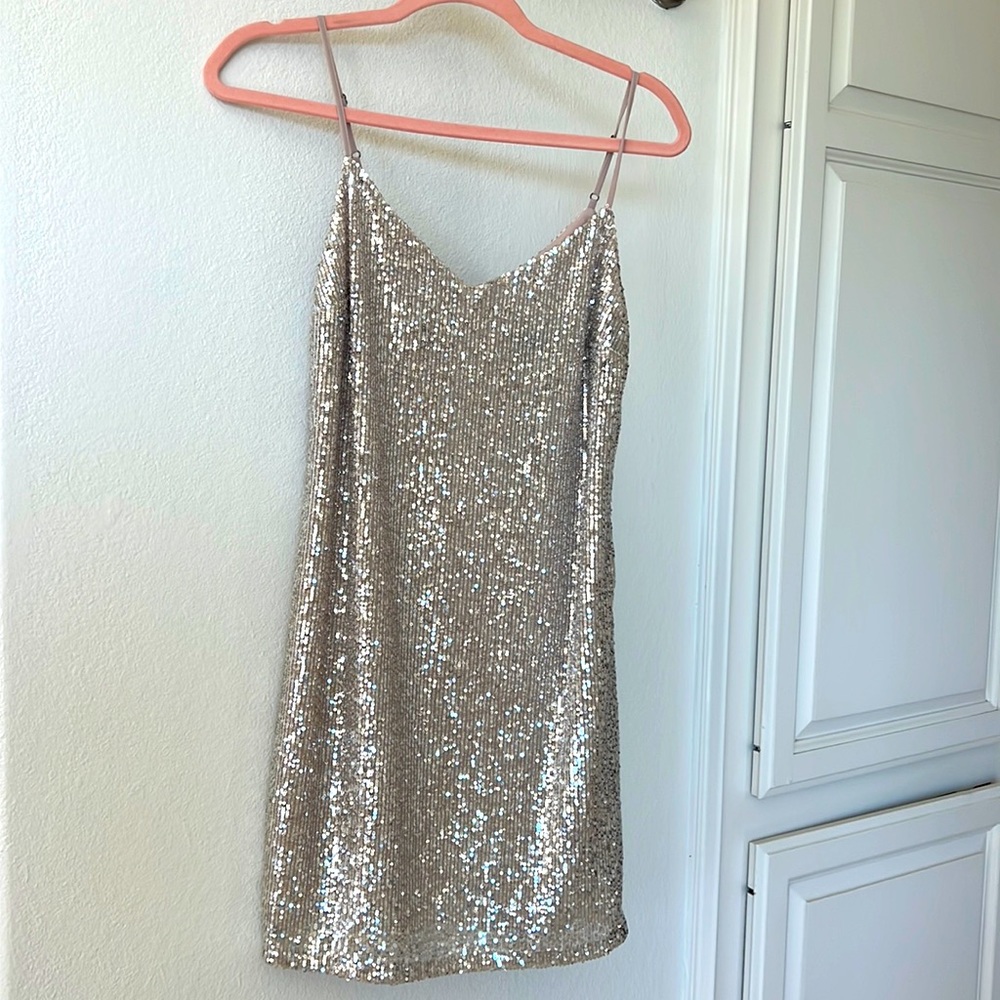New BANANA REPUBLIC sequin mini dress